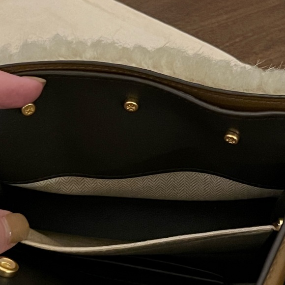 •Tory Burch Lee Radziwill Petite Shearling & leather double bag - Picture 11 of 13